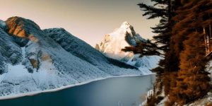 How to stay hydrated in high-altitude environments